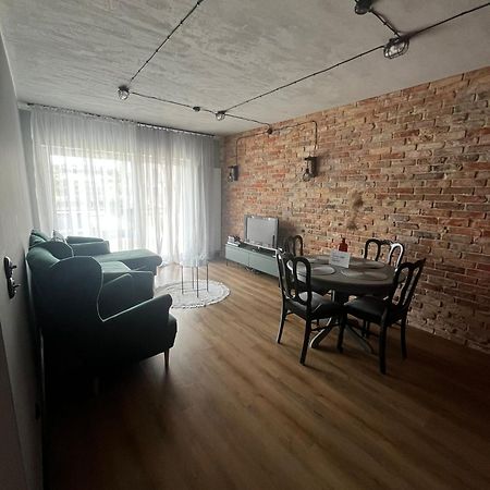 Apartament Z Widokiem Na Stadion Styl Industrialny Jedyny Taki Check In 24 H Poznań Eksteriør bilde