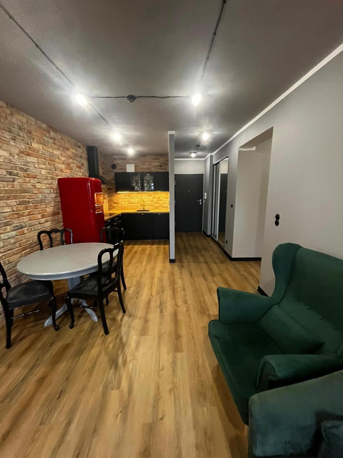 Apartament Z Widokiem Na Stadion Styl Industrialny Jedyny Taki Check In 24 H Poznań Eksteriør bilde